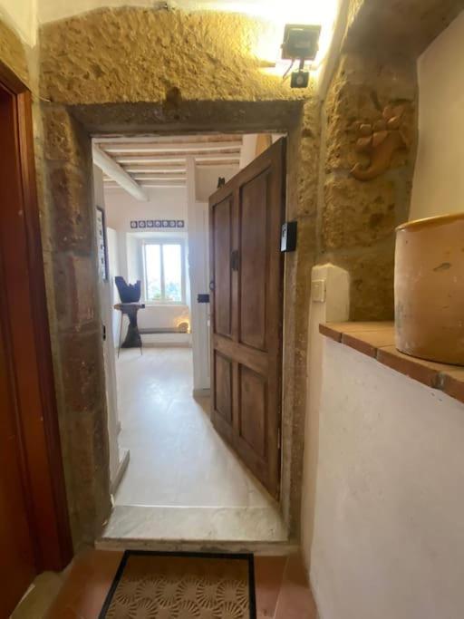 Apartament La Sorpresa Sul Bastione With Panoramic Balcony Pitigliano Zewnętrze zdjęcie